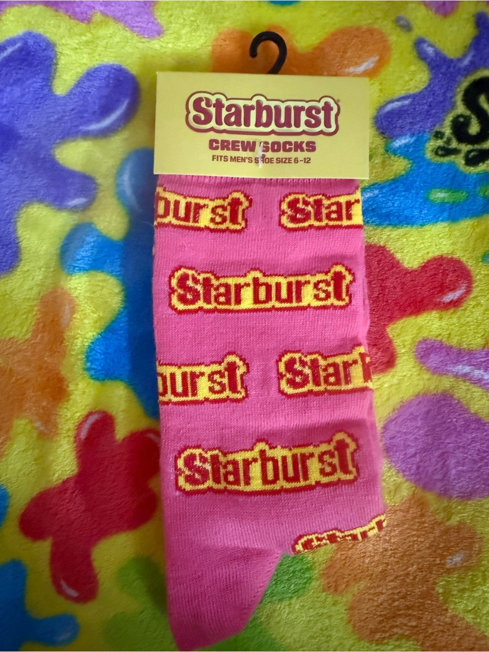 Bnwt Men's Crew Socks - Pink Starburst quick ship